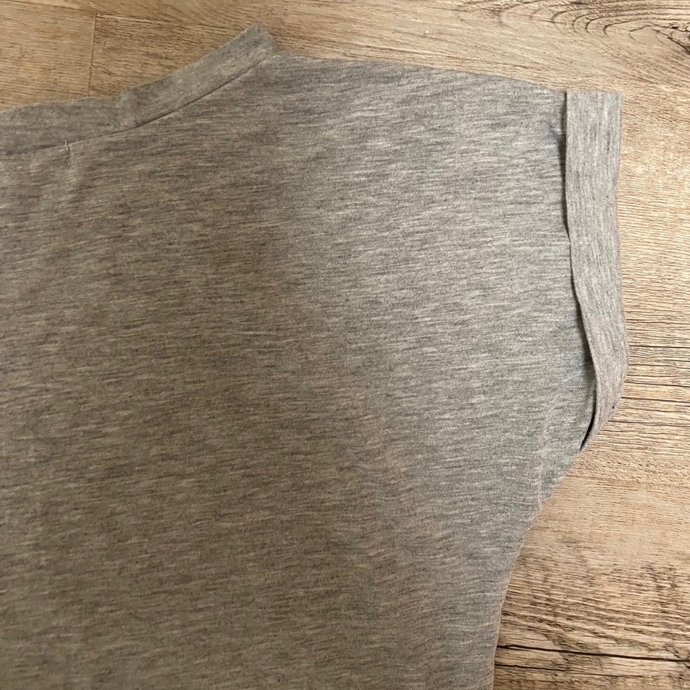 Graphic Tee - Picture 7 of 8